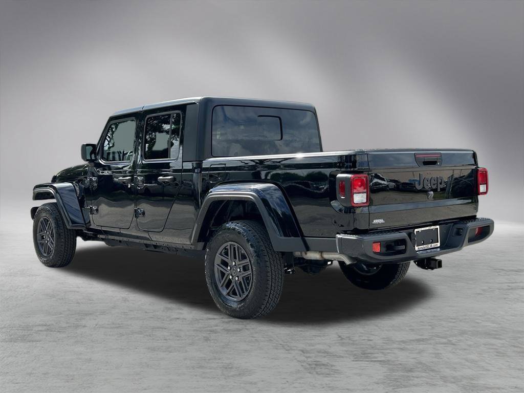 Certified 2025 Jeep Gladiator Sport AWD/4WD image 7