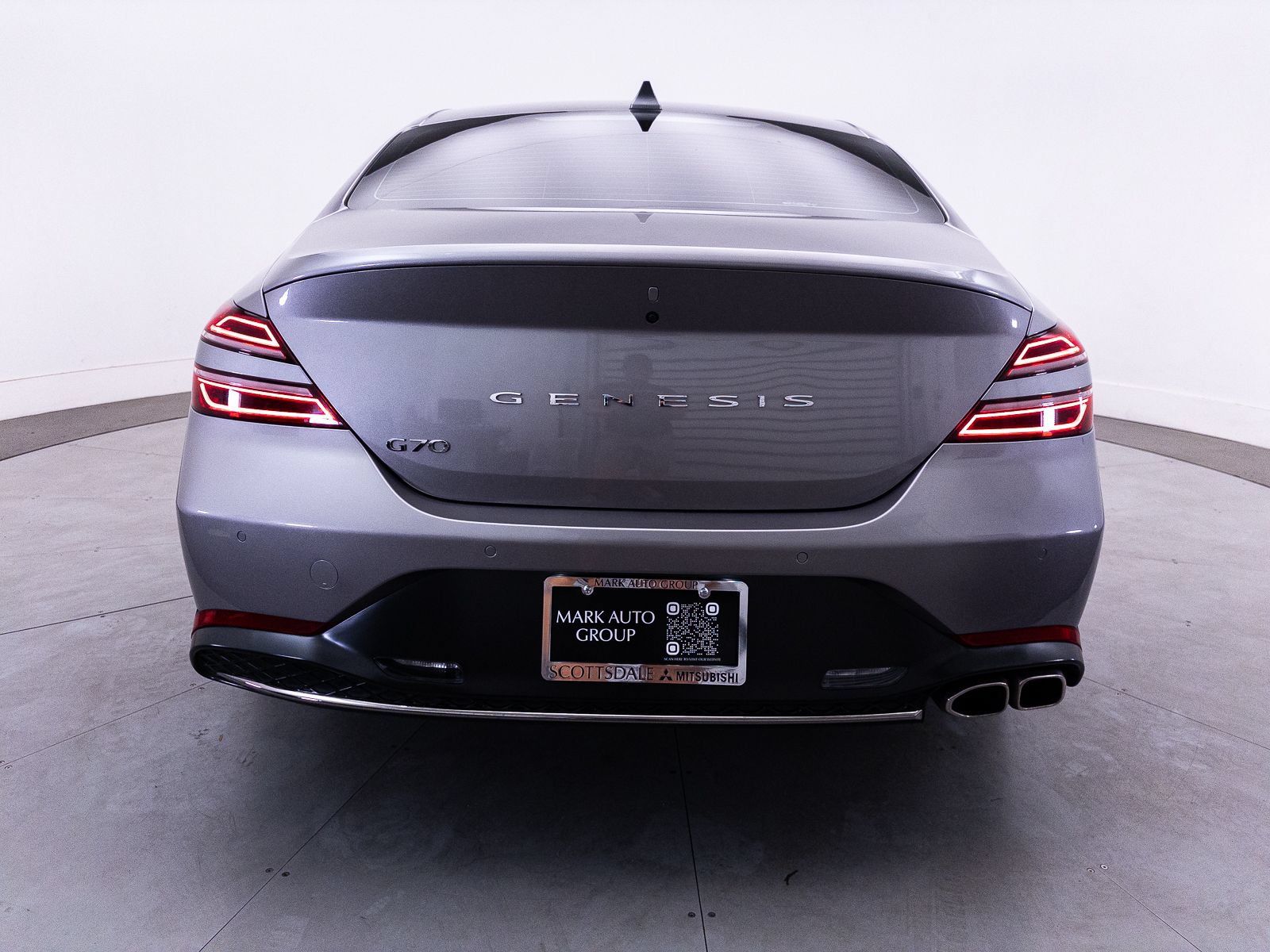Used 2023 Genesis G70 2.0T w/ Sport Prestige Package RWD image 16