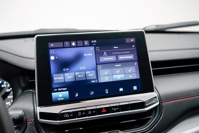 Used 2024 Jeep Compass Trailhawk image 28