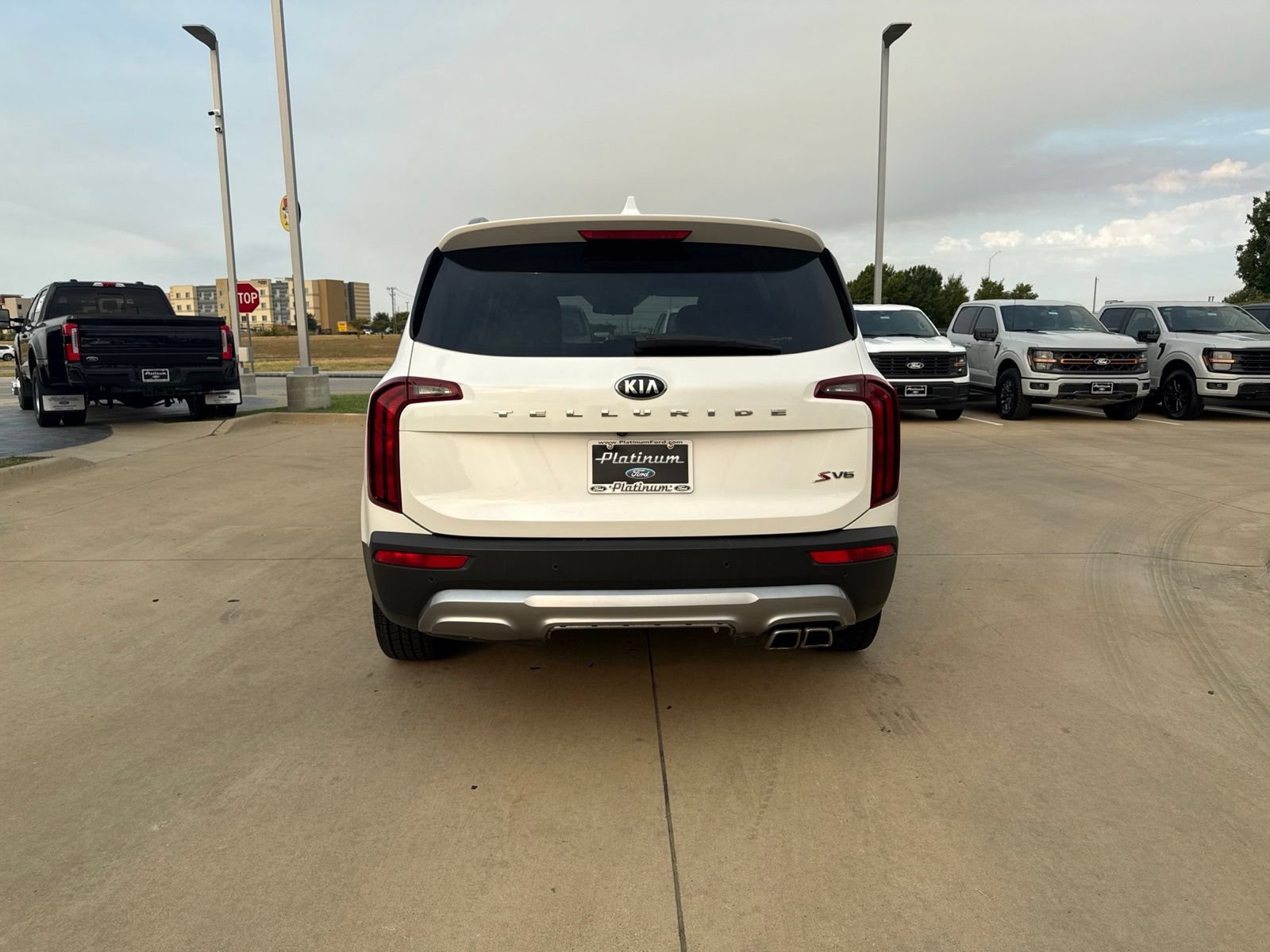 Used 2020 Kia Telluride S FWD image 4