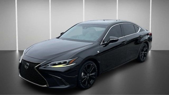 Used 2023 Lexus ES 300h F Sport image 4