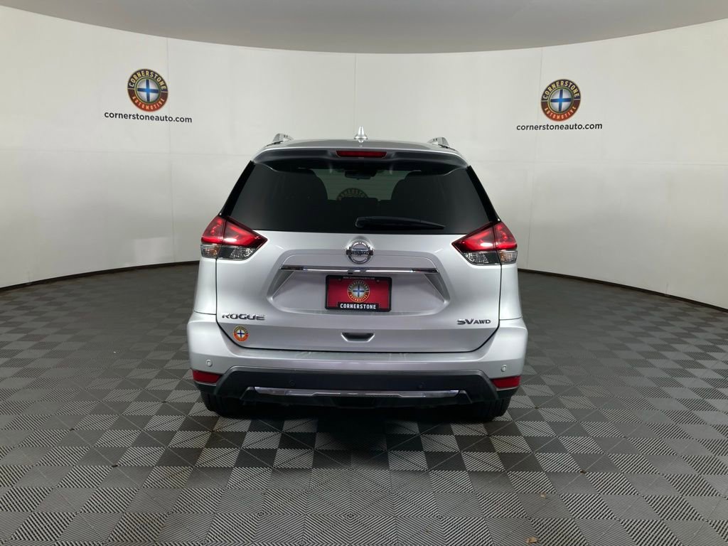Used 2019 Nissan Rogue SV image 17