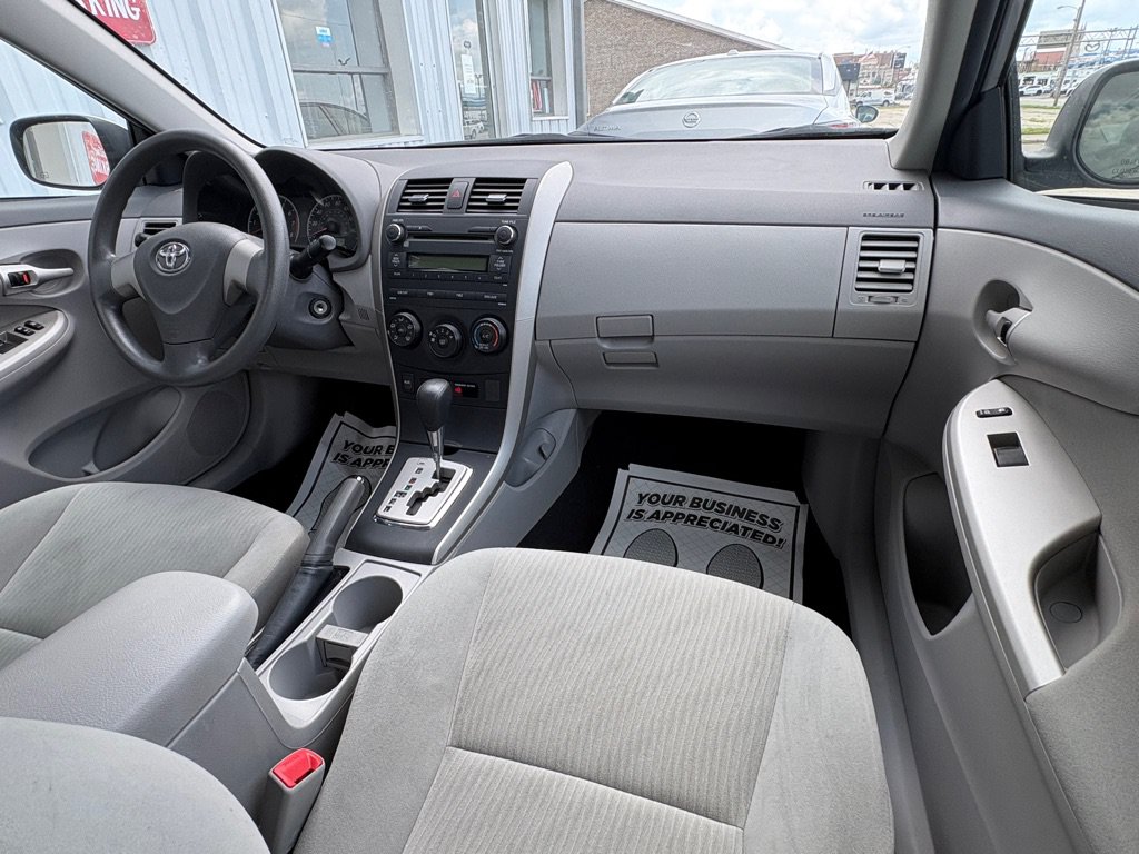 Used 2010 Toyota Corolla LE w/ All Weather Guard Pkg FWD image 17