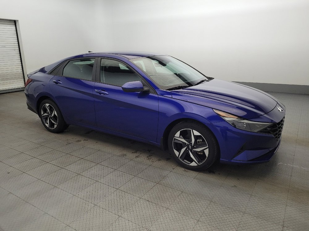 Used 2023 Hyundai Elantra SEL w/ Convenience Package image 11