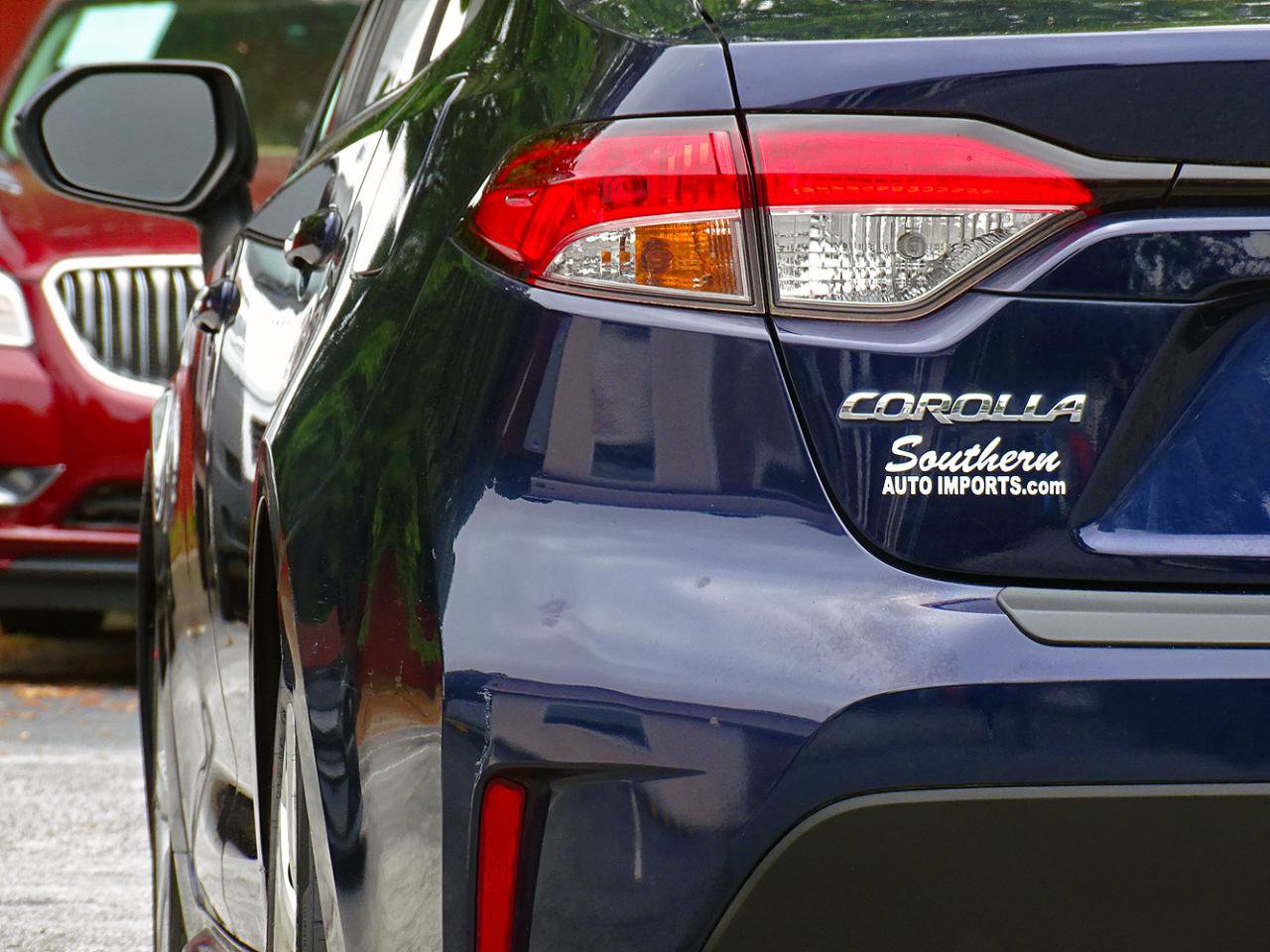 Used 2020 Toyota Corolla LE FWD image 13