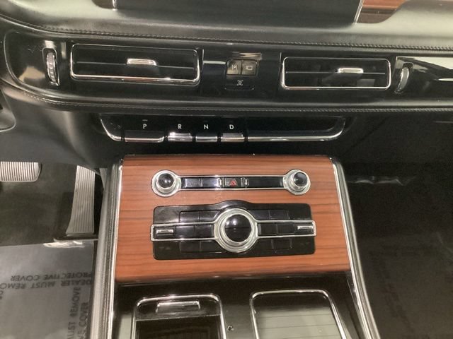 Used 2021 Lincoln Aviator Reserve AWD/4WD image 16