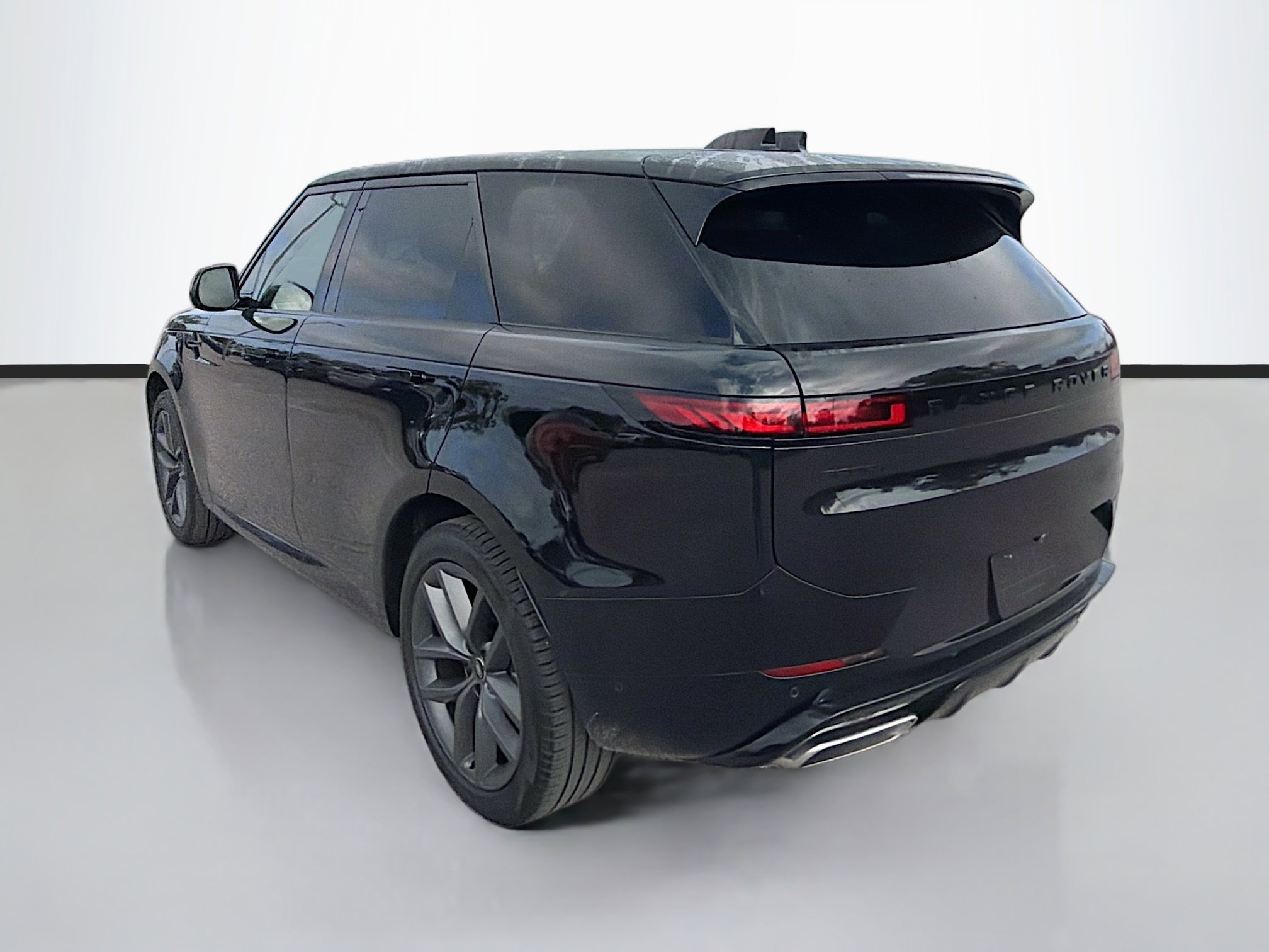 Used 2025 Land Rover Range Rover Sport Dynamic SE image 3