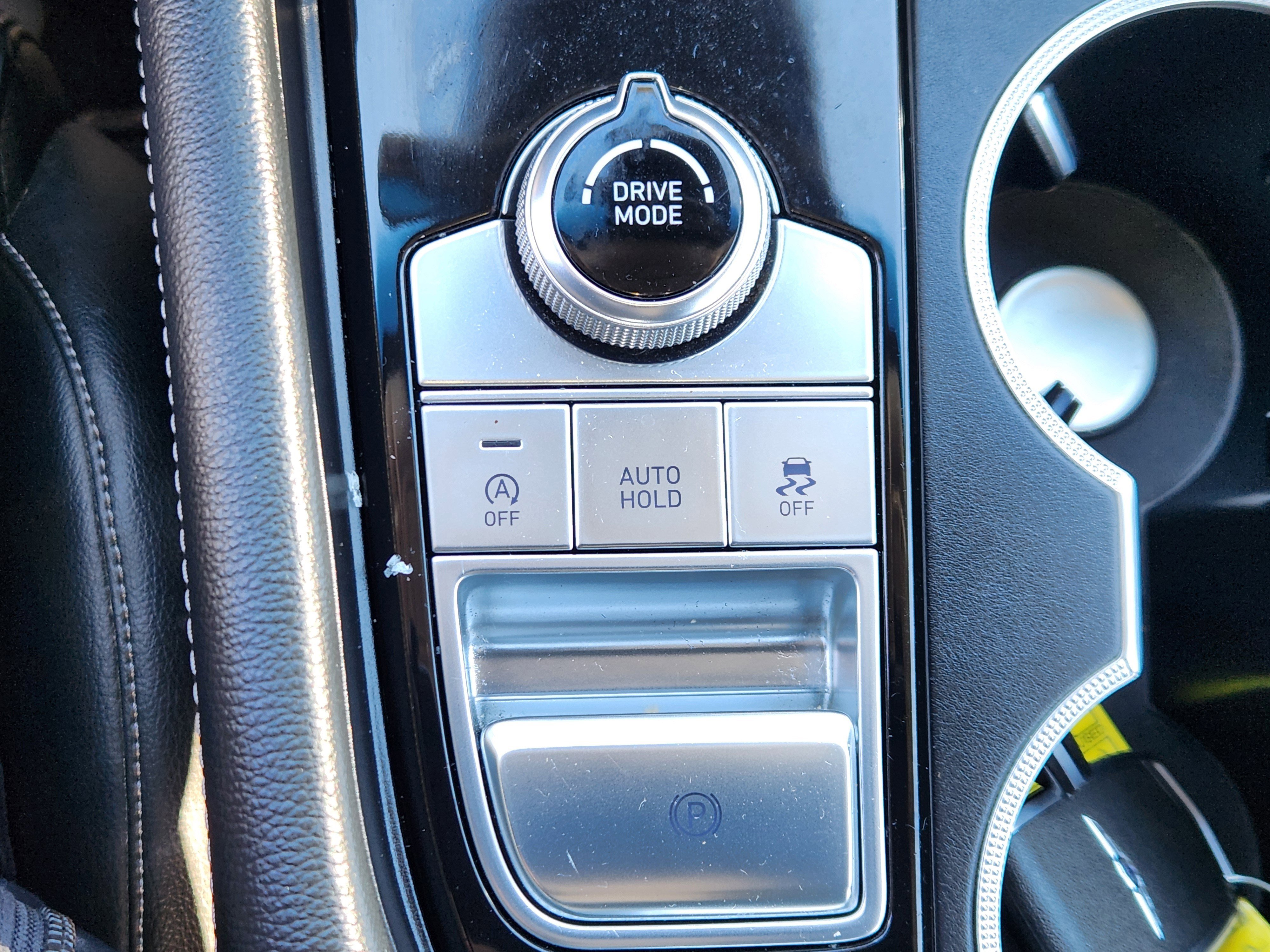 Used 2020 Genesis G70 2.0T image 21