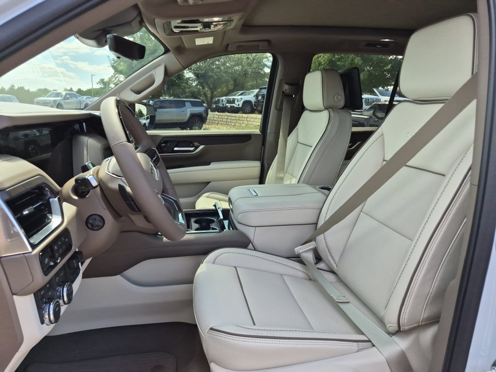 New 2026 GMC Yukon Denali w/ Denali Reserve Package AWD/4WD image 18