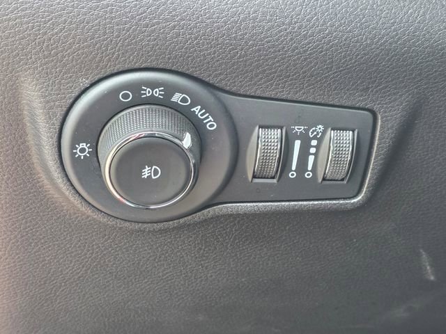 Used 2022 Jeep Compass Limited image 8