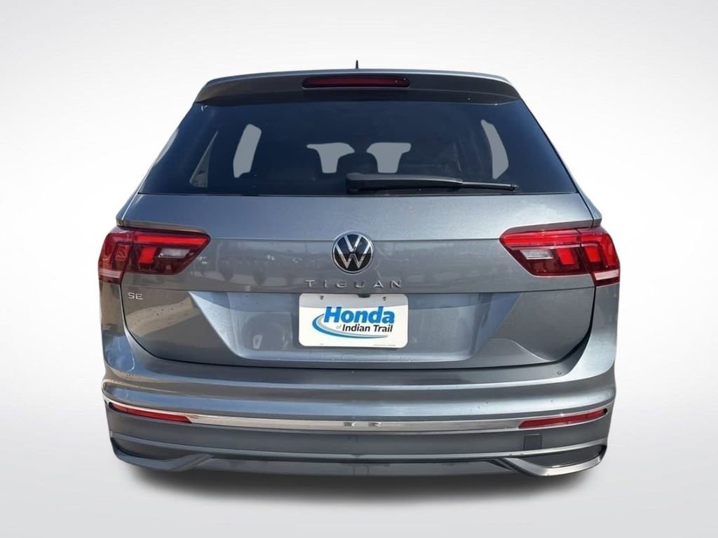Used 2024 Volkswagen Tiguan SE image 7