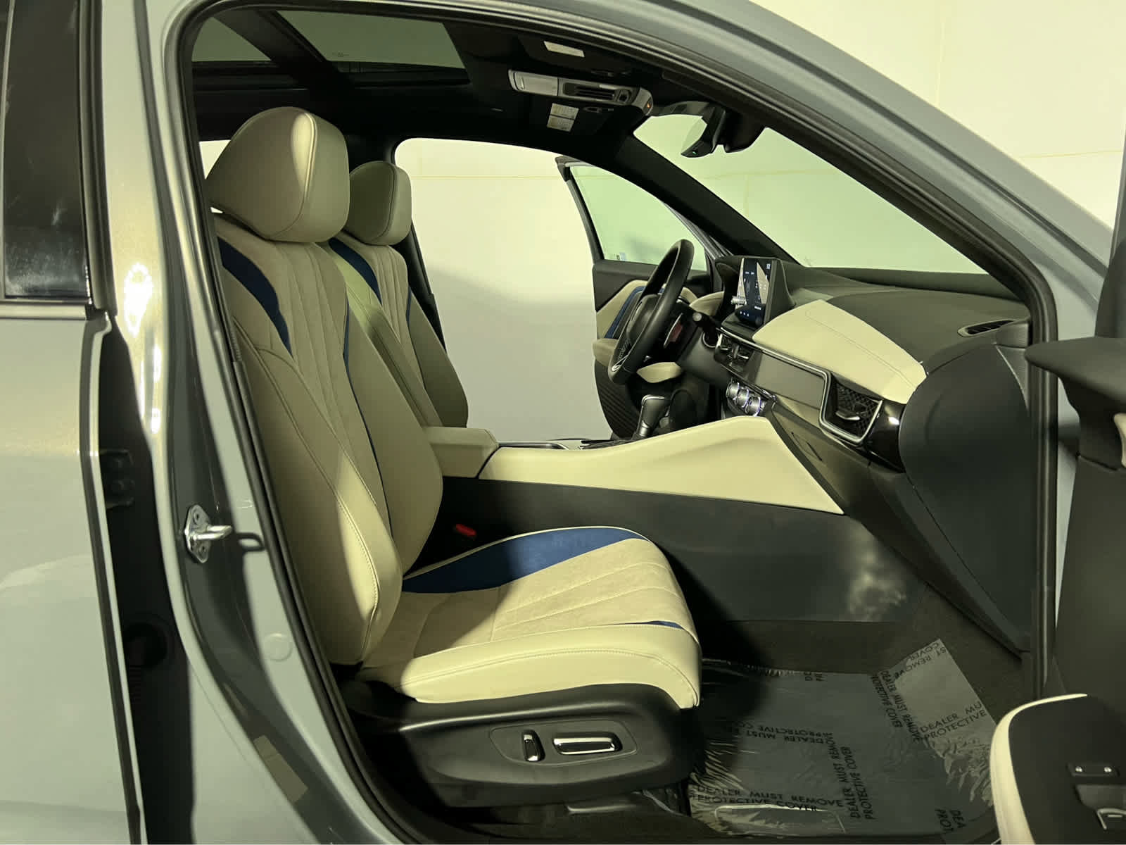 Used 2025 Acura ADX A-Spec image 29