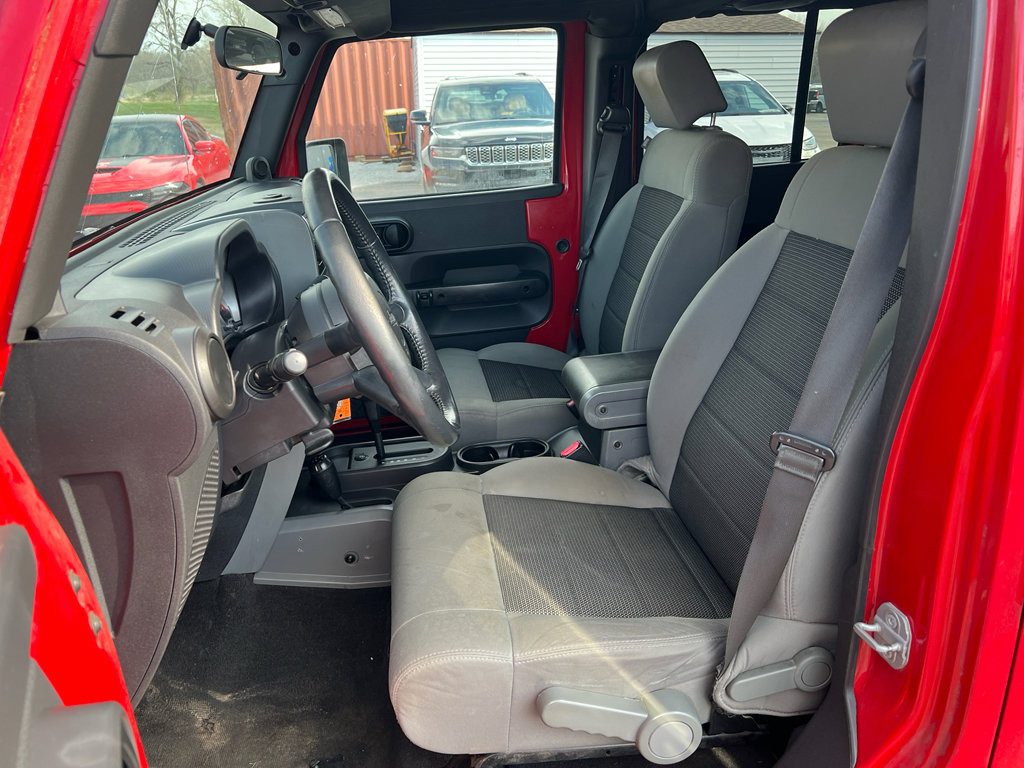 Used 2010 Jeep Wrangler Unlimited Sport AWD/4WD image 11
