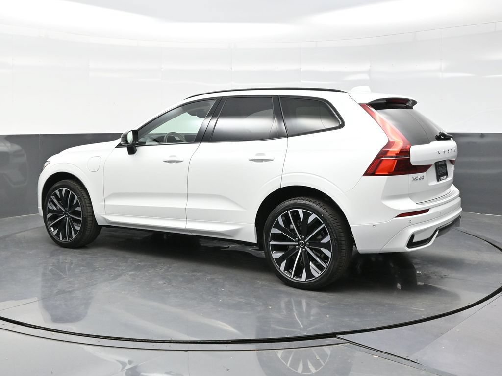New 2026 Volvo XC60 T8 Ultra w/ Protection Package Premier AWD/4WD image 4
