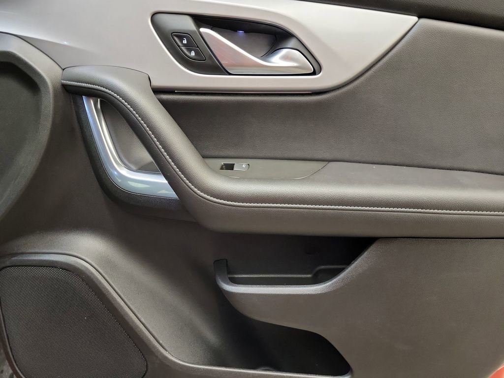 Used 2022 Chevrolet Blazer LT image 17