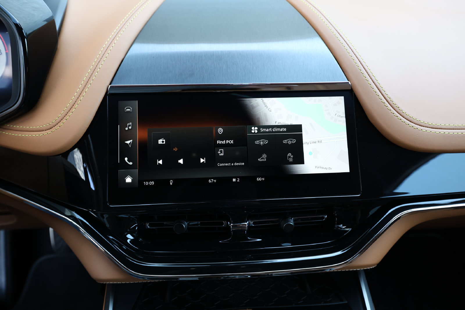 Used 2025 Aston Martin DBX 707 AWD/4WD image 28