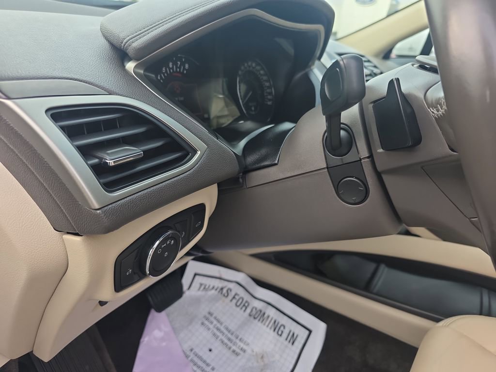 Used 2018 Lincoln MKZ Select image 17