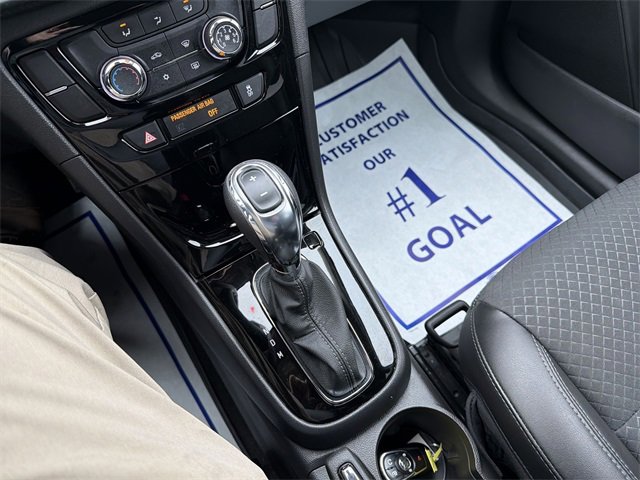 Used 2022 Buick Encore Preferred w/ Safety Package image 16