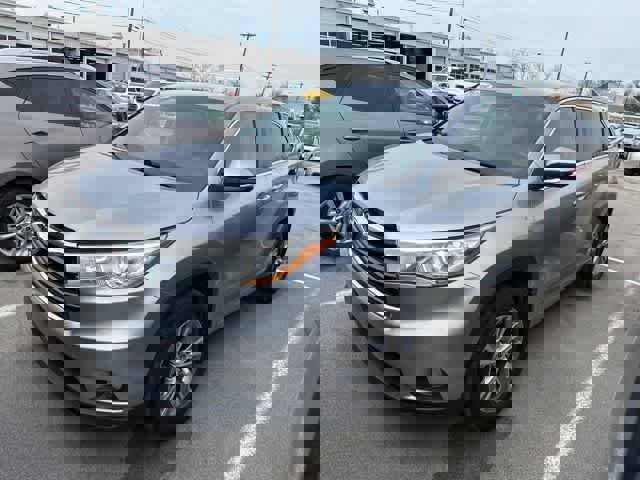 Used 2016 Toyota Highlander Plus image 3