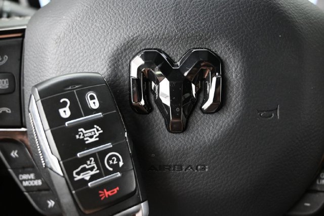 Used 2025 RAM 1500 Limited AWD/4WD image 57