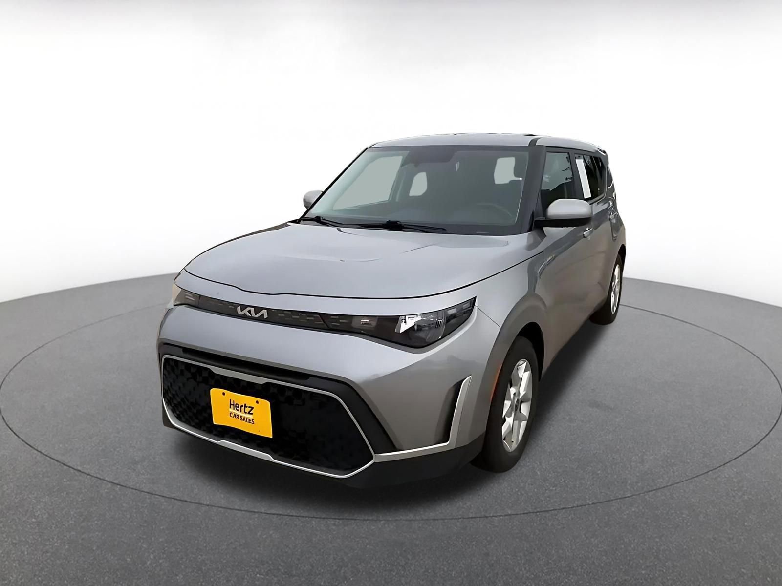 Used 2025 Kia Soul LX w/ LX Technology Package FWD image 7