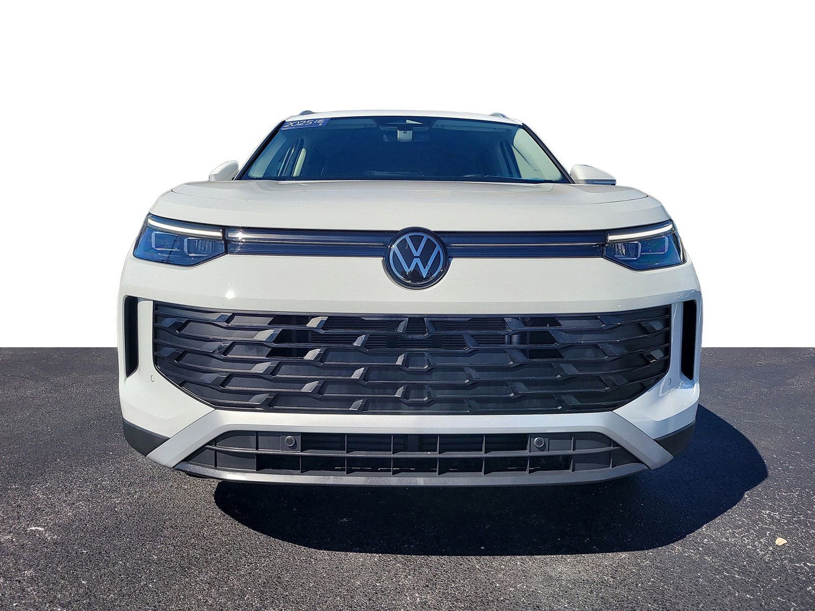 Certified 2025 Volkswagen Tiguan S image 3