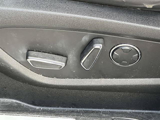 Used 2019 Lincoln MKC Reserve w/ MKC Climate Package AWD/4WD image 14
