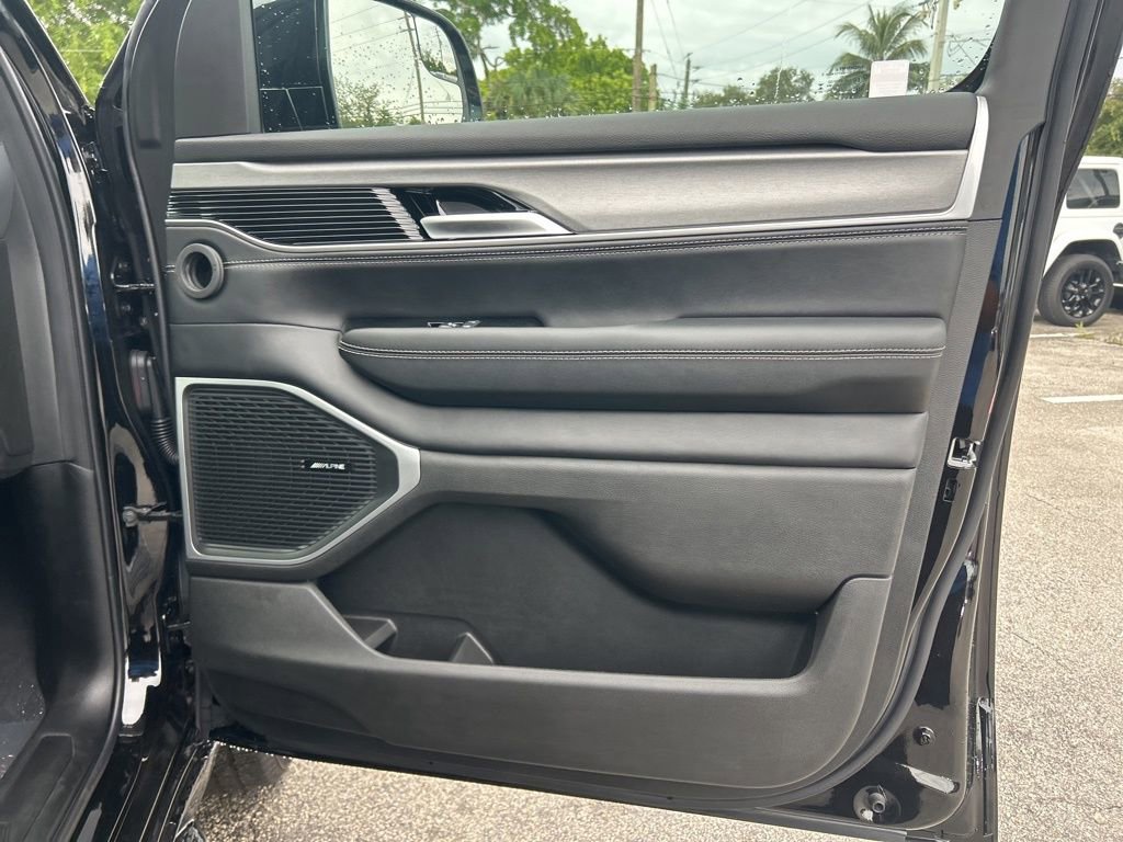 New 2025 Jeep Wagoneer Series II w/ Convenience Group I image 27