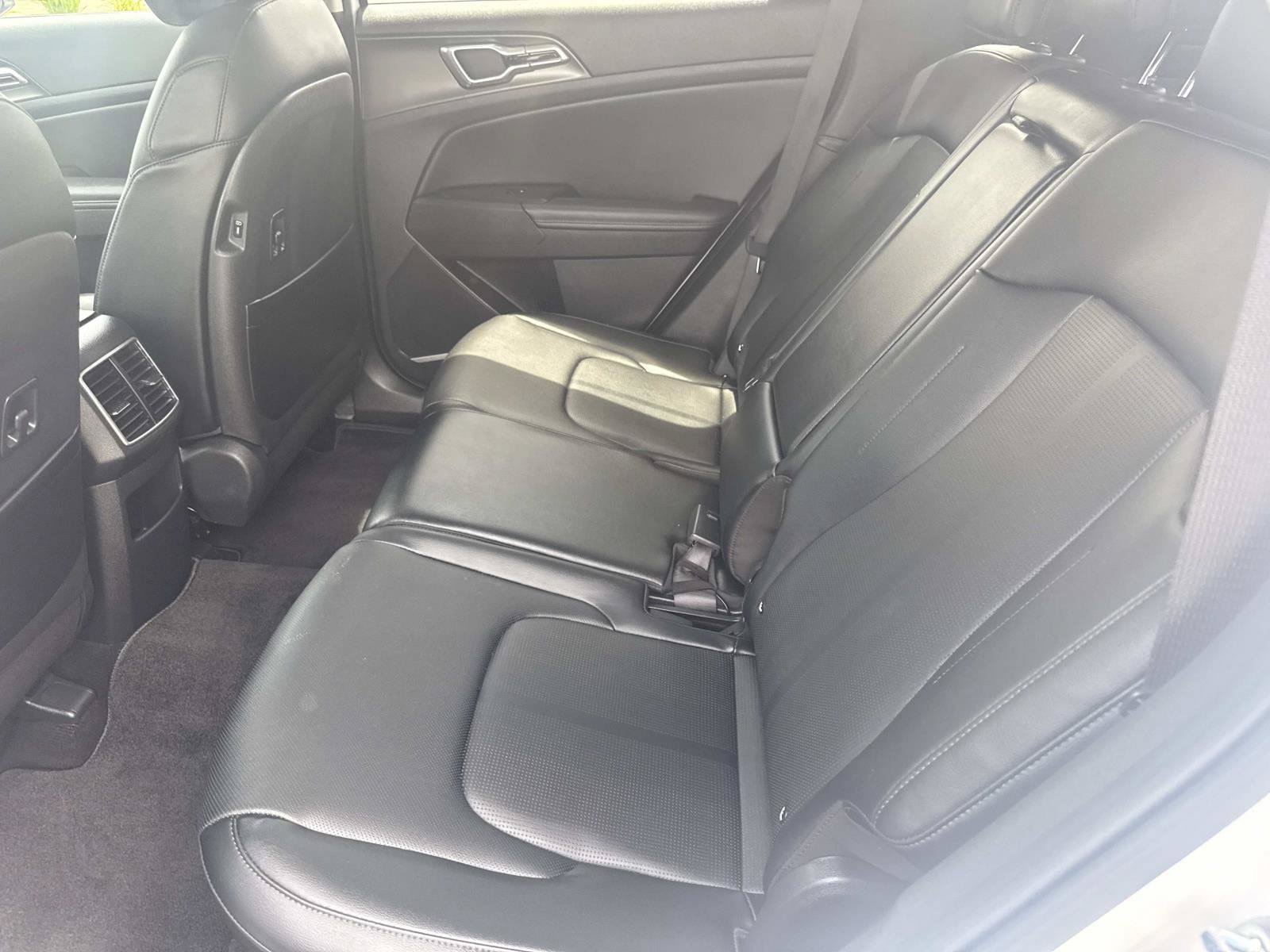 Used 2026 Kia Sportage EX FWD image 16