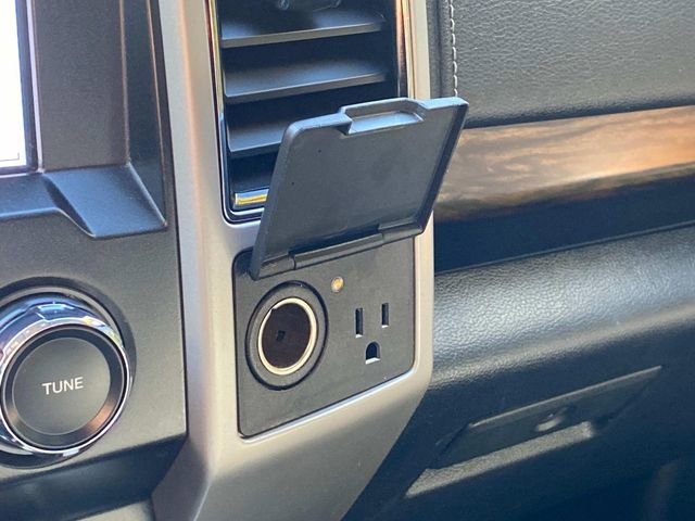 Used 2020 Ford F150 Lariat AWD/4WD image 28