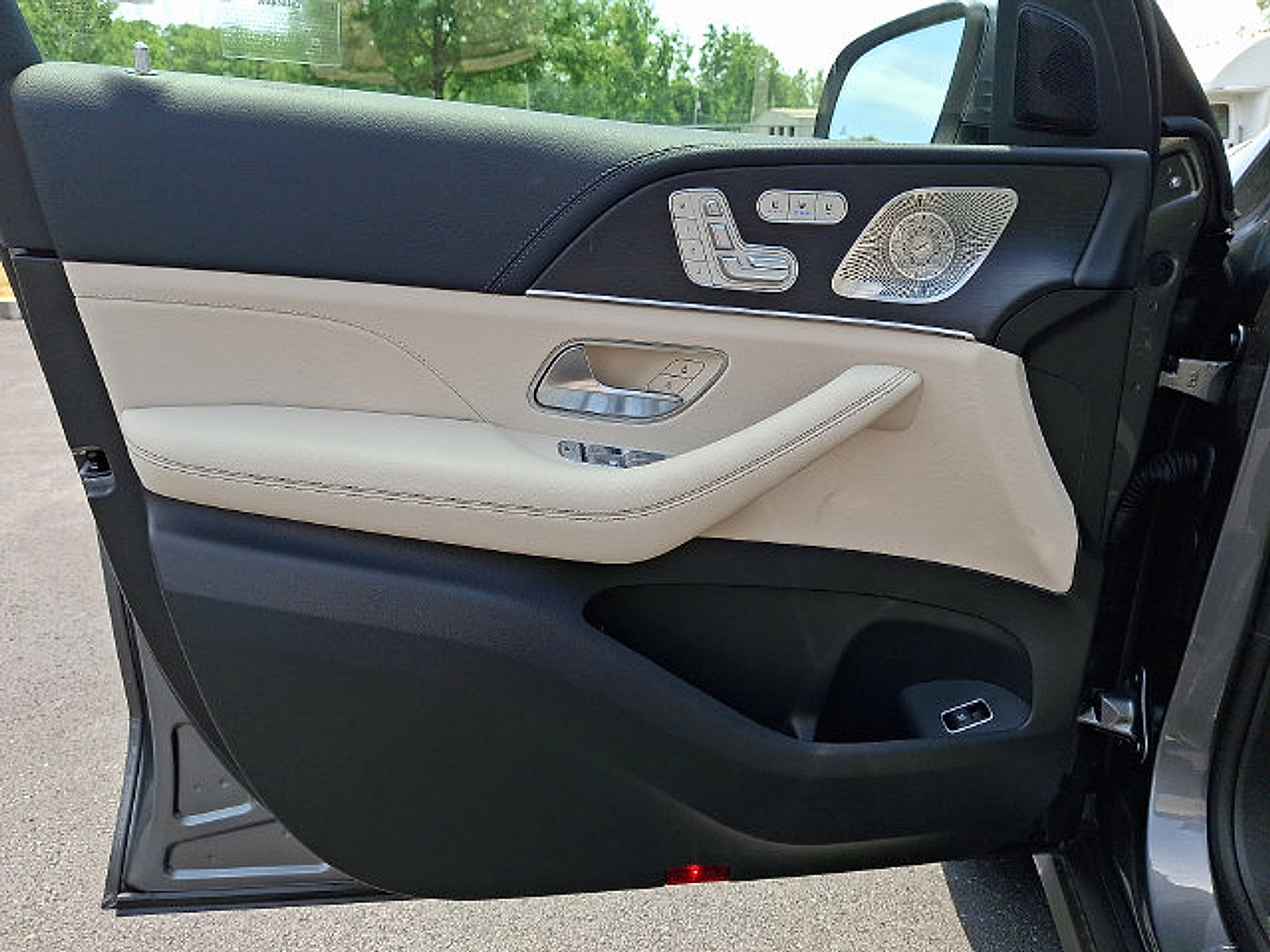 Used 2026 Mercedes-Benz GLE 350 4MATIC image 11