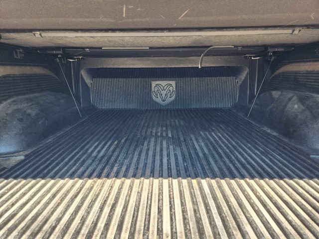 Used 2014 RAM 1500 Laramie RWD image 31