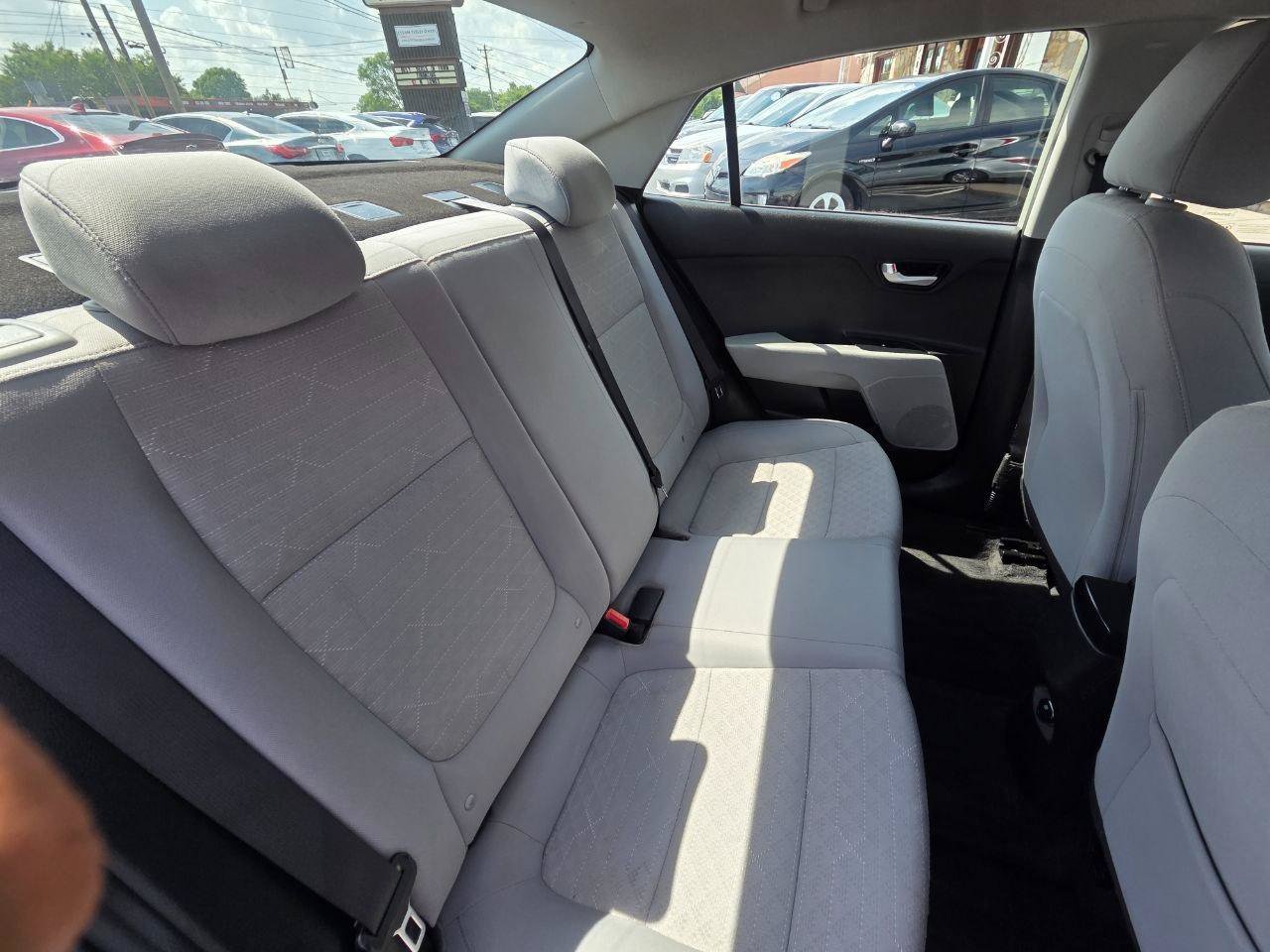 Used 2018 Kia Rio S FWD image 17