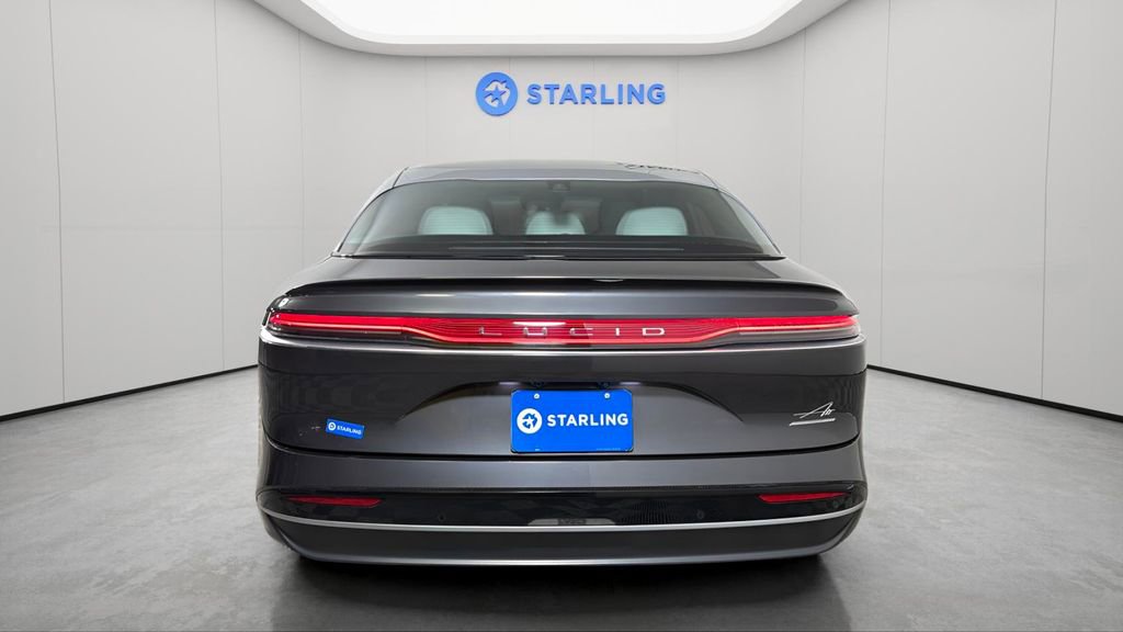 Used 2023 Lucid Air Grand Touring image 7