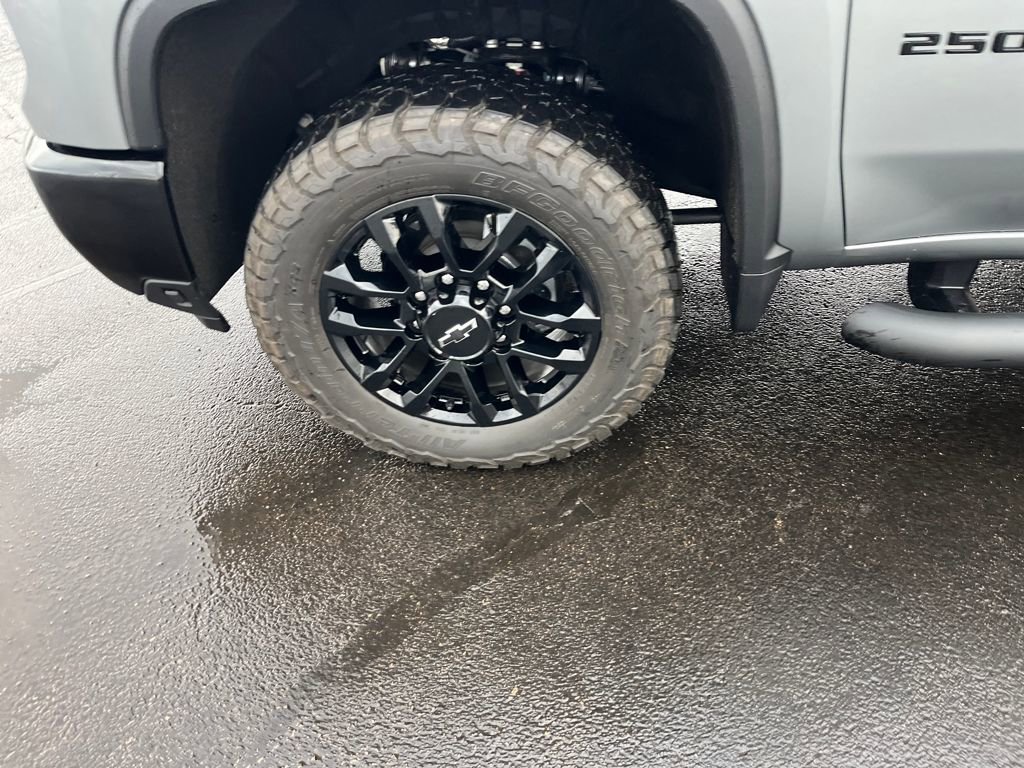 Used 2025 Chevrolet Silverado 2500 LT w/ Trail Boss Package image 34