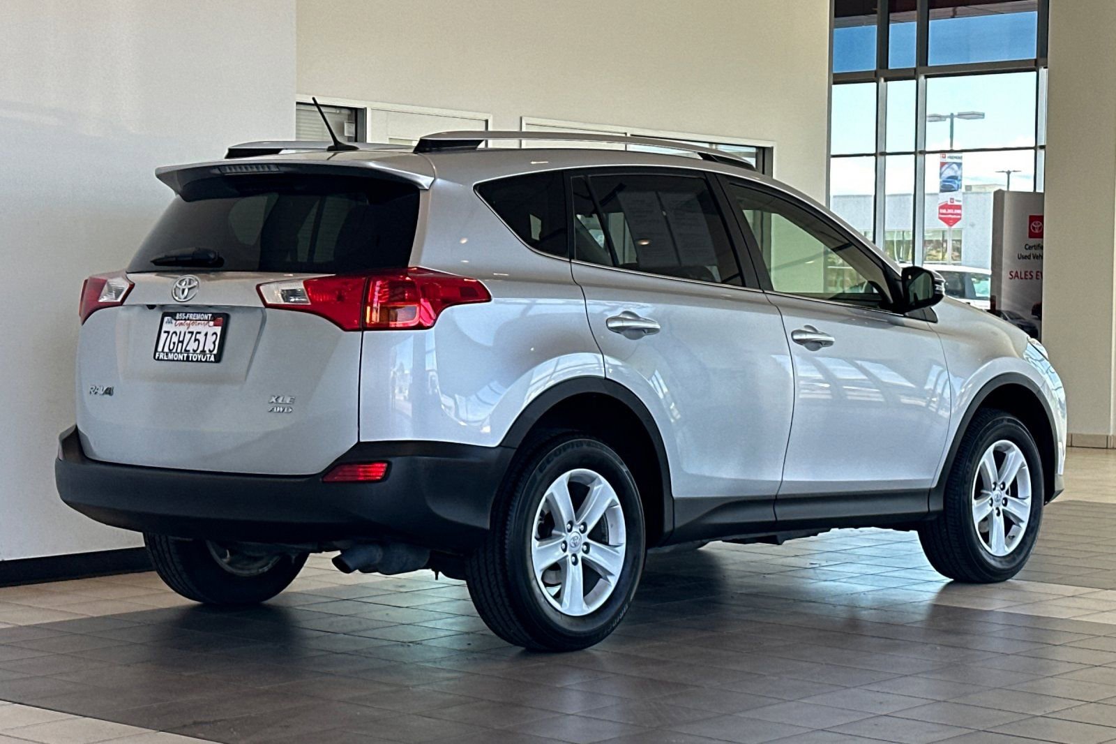 Used 2014 Toyota RAV4 XLE image 4