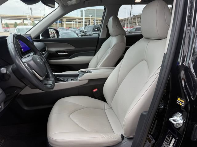 Used 2024 Toyota Grand Highlander AWD image 26