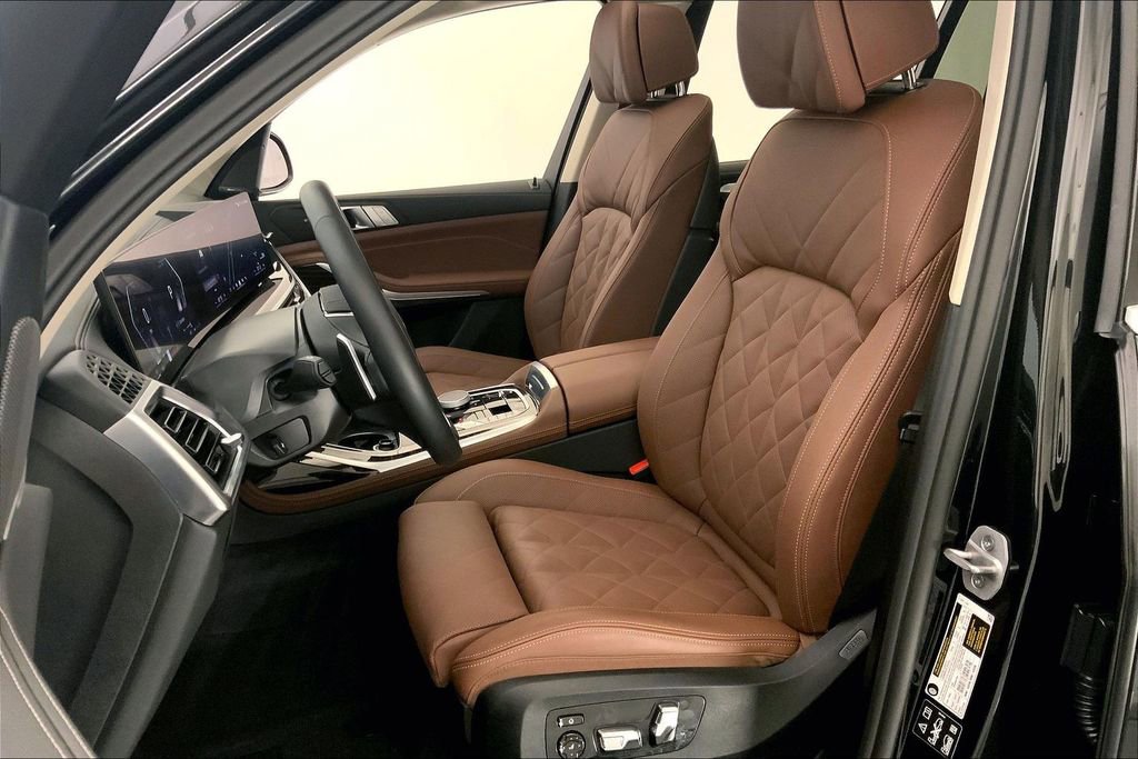 Certified 2026 BMW X7 xDrive40i image 13