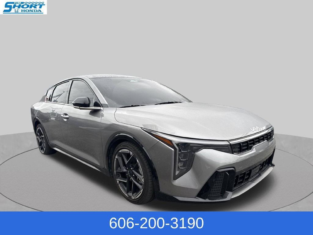 Used 2025 Kia K4 GT-Line w/ GT-Line Sunroof Package FWD image 3