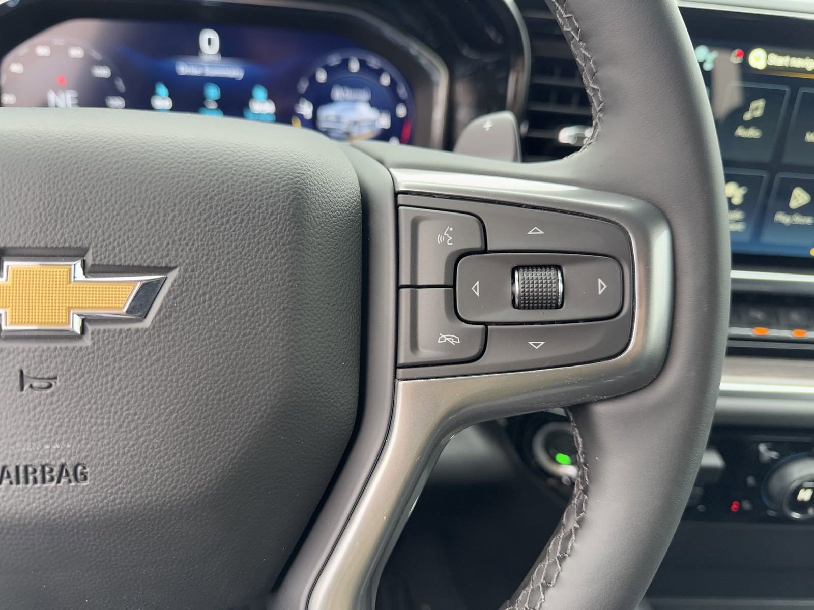 New 2025 Chevrolet Silverado 1500 LTZ w/ Technology Package image 28