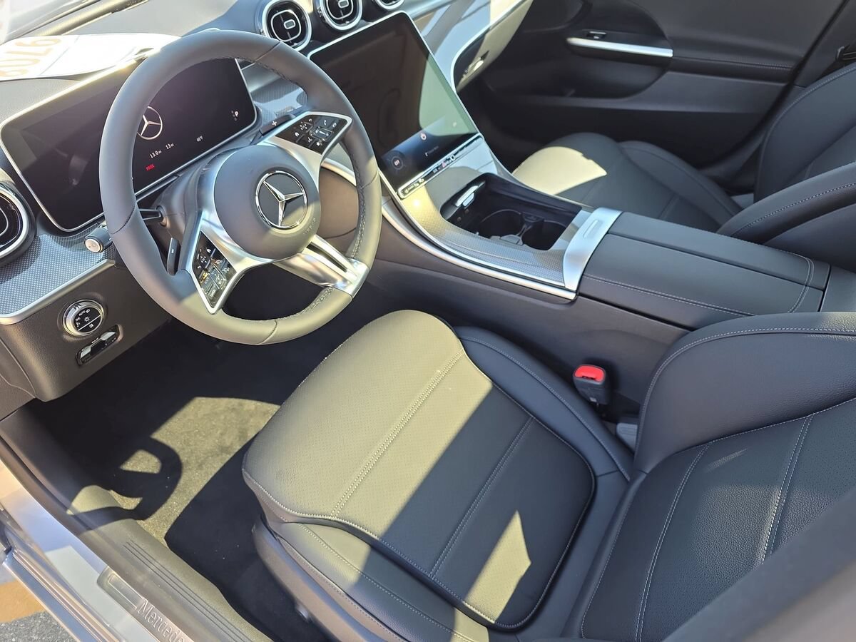 New 2026 Mercedes-Benz C 300 4MATIC Sedan image 16