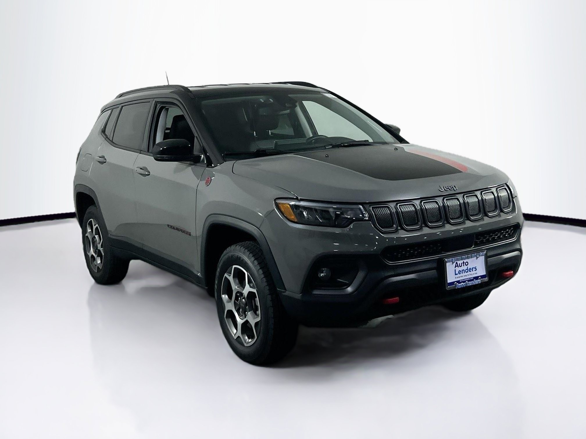 Used 2022 Jeep Compass Trailhawk w/ Trailhawk Convenience Group AWD/4WD image 3