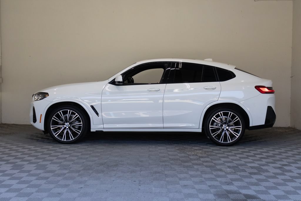 Used 2023 BMW X4 xDrive30i w/ M Sport Package AWD/4WD image 7