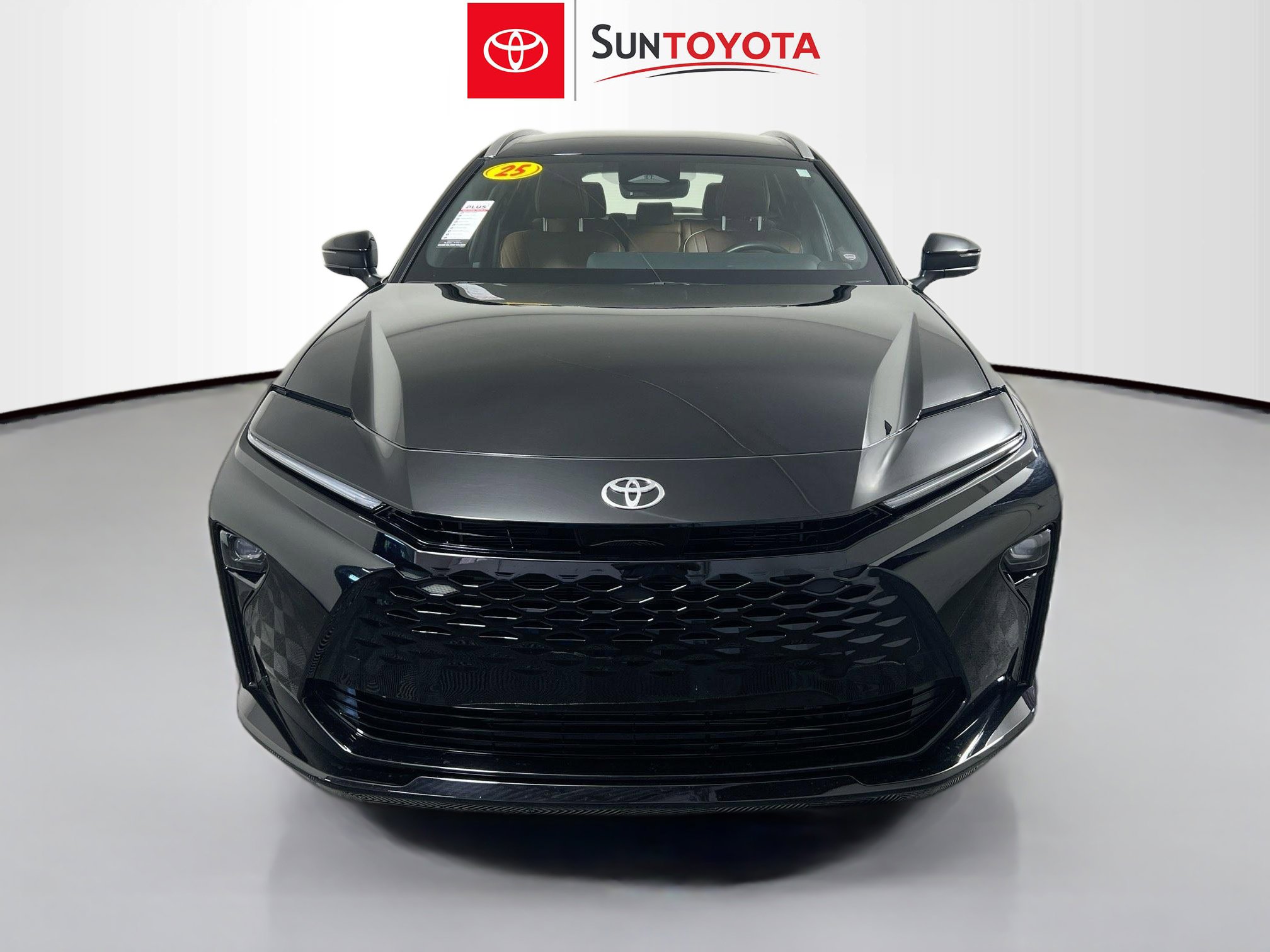 Used 2025 Toyota Crown Signia AWD/4WD image 10