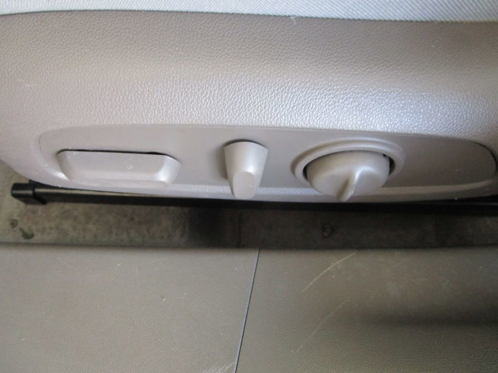 Used 2025 Chevrolet Malibu LT image 17