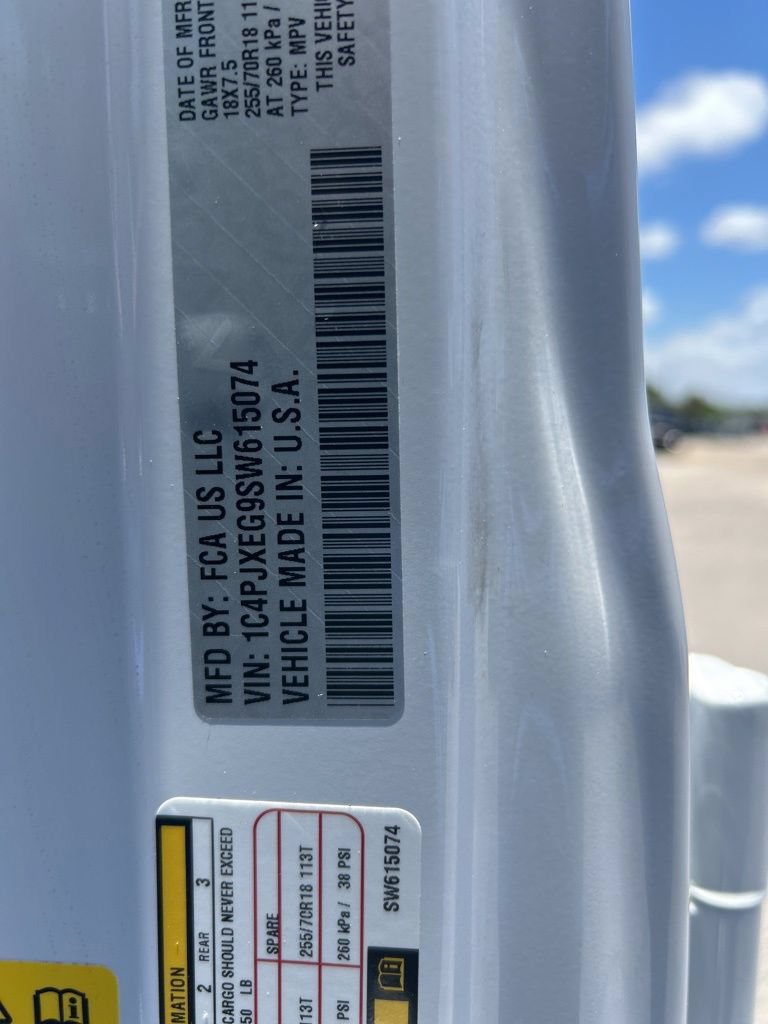 Certified 2025 Jeep Wrangler Unlimited Sahara AWD/4WD image 45
