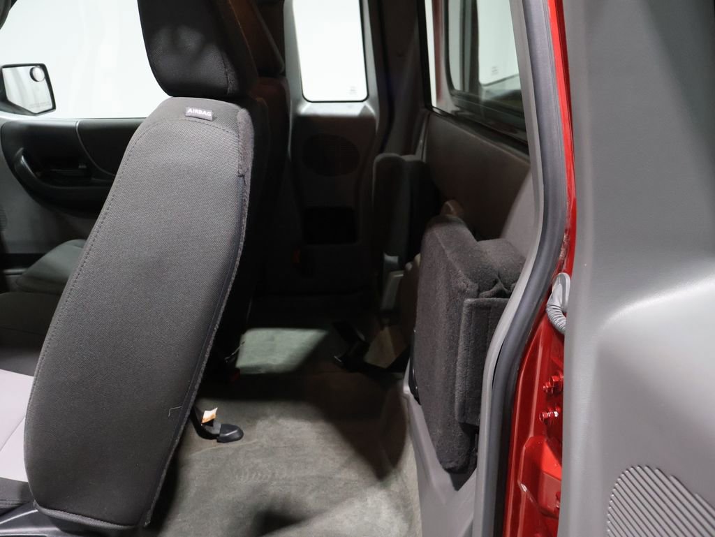 Used 2011 Ford Ranger XLT image 17