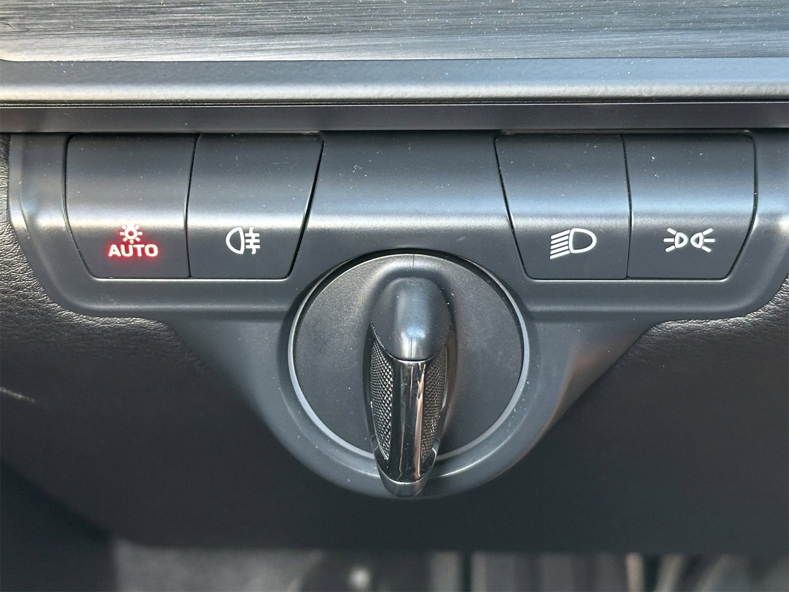 Certified 2023 Porsche 911 Carrera GTS image 28