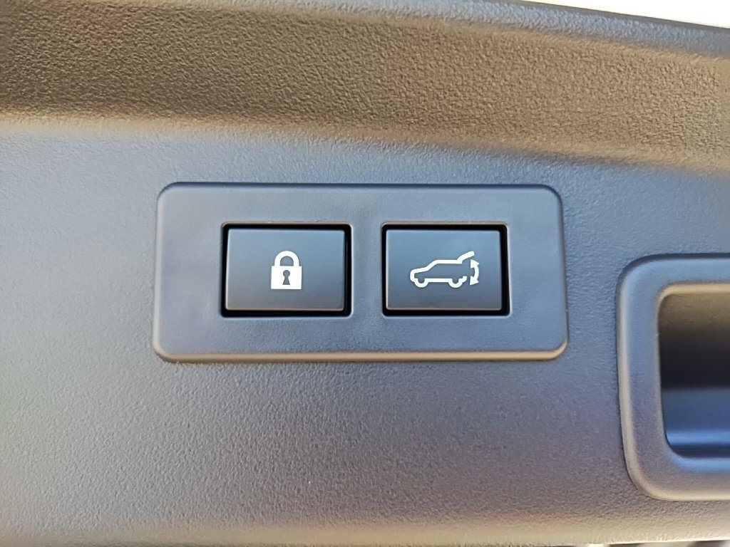 Used 2026 Subaru Outback Premium AWD/4WD image 30