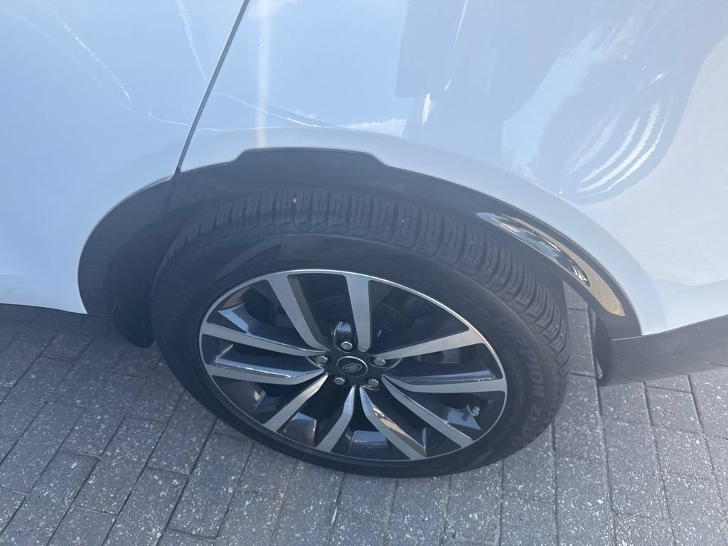 Certified 2023 Land Rover Discovery S R-Dynamic AWD/4WD image 12